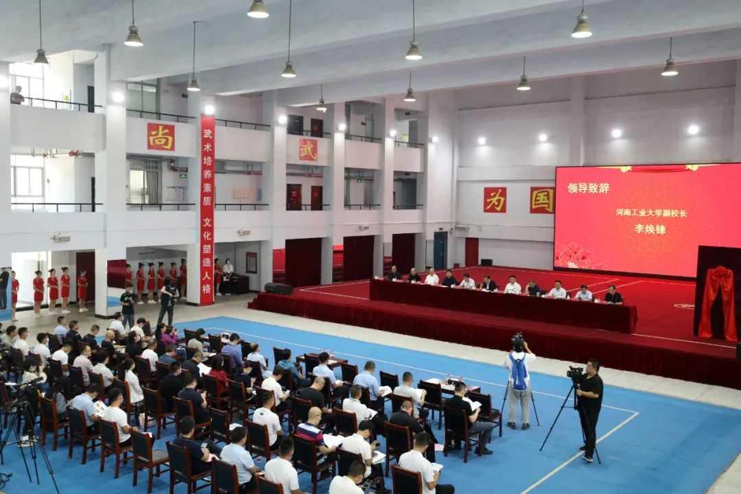 单数中特虎鼠马，牵一发而动全身打一准确生肖、警惕虚假宣传-全面释义、定量解答解释落实